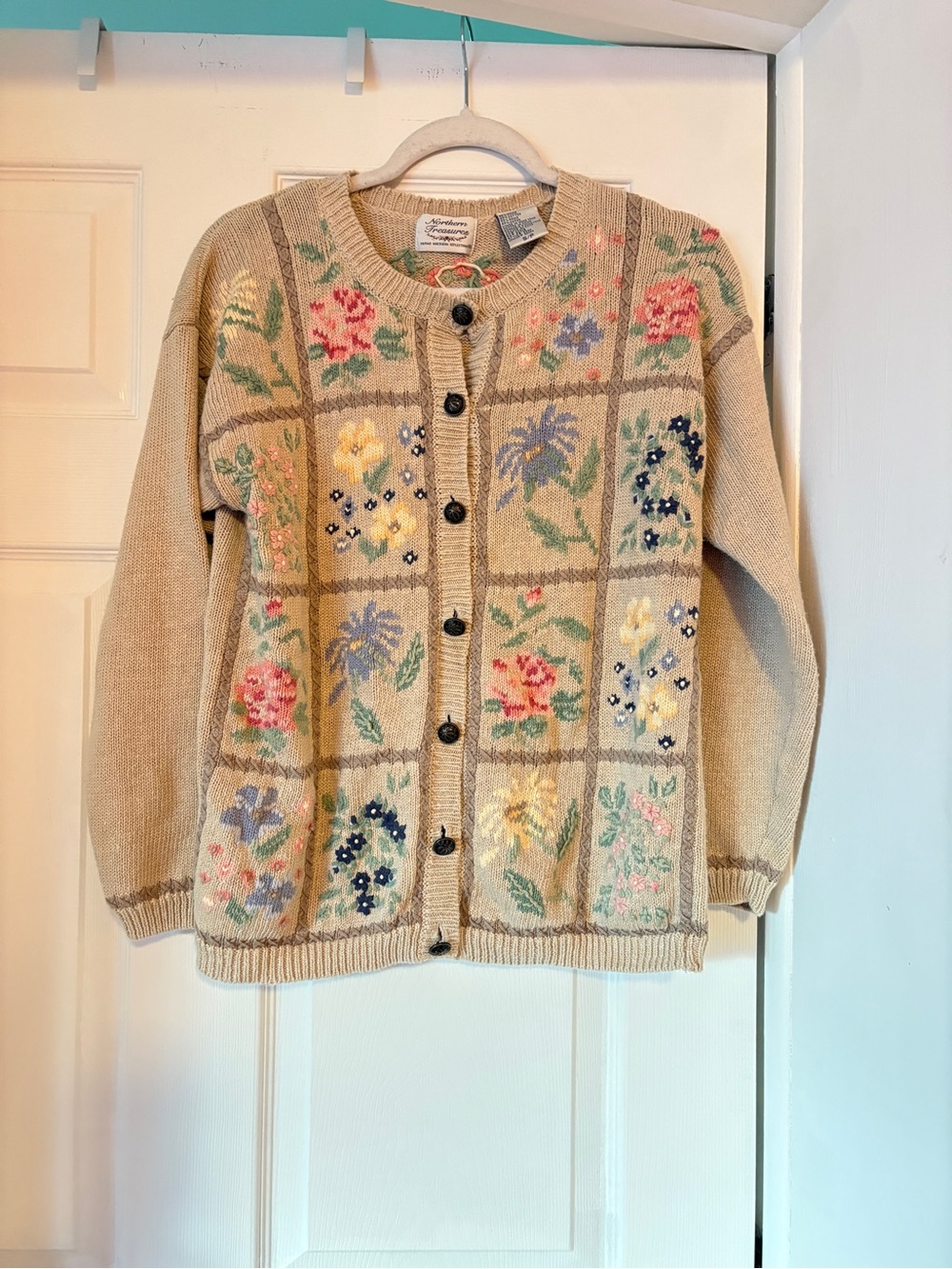 Vintage Northern Treasures Tan Floral Patchwork Knit Cardigan Sweater